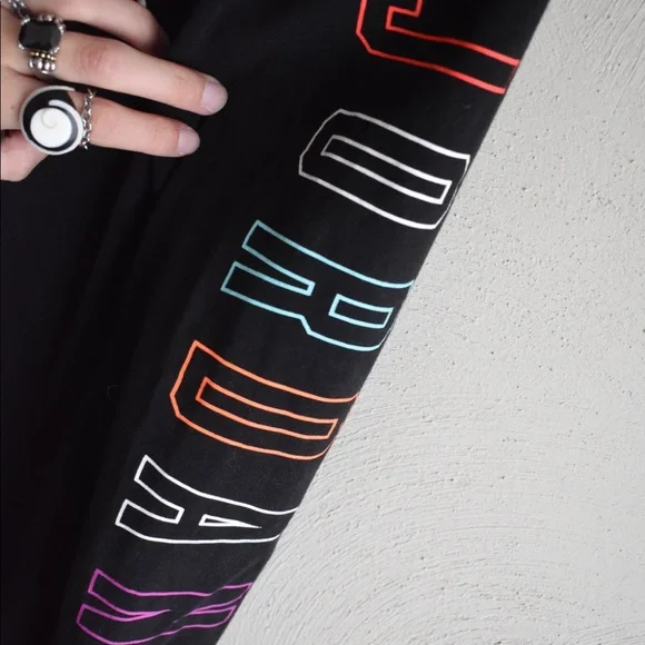 Jordan Embroidered Baby Long Sleeve Tee - Picture 4 of 10